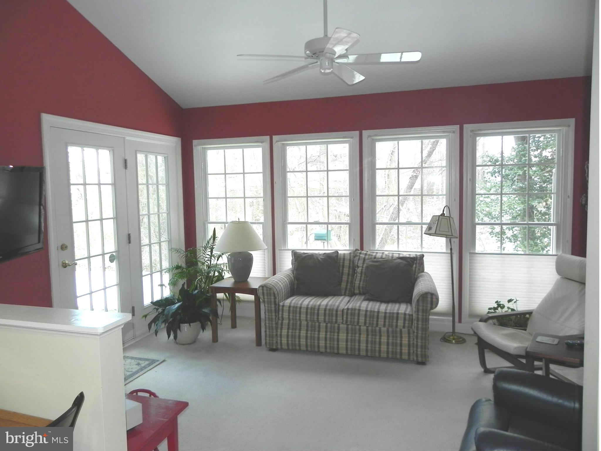 365 Colony Point Place Edgewater, MD 21037 - Photo 3 of 23 Sunroom