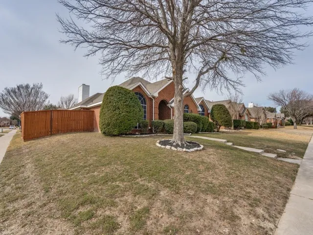 $2,800 | 8017 Ship Street, Frisco, TX 75035