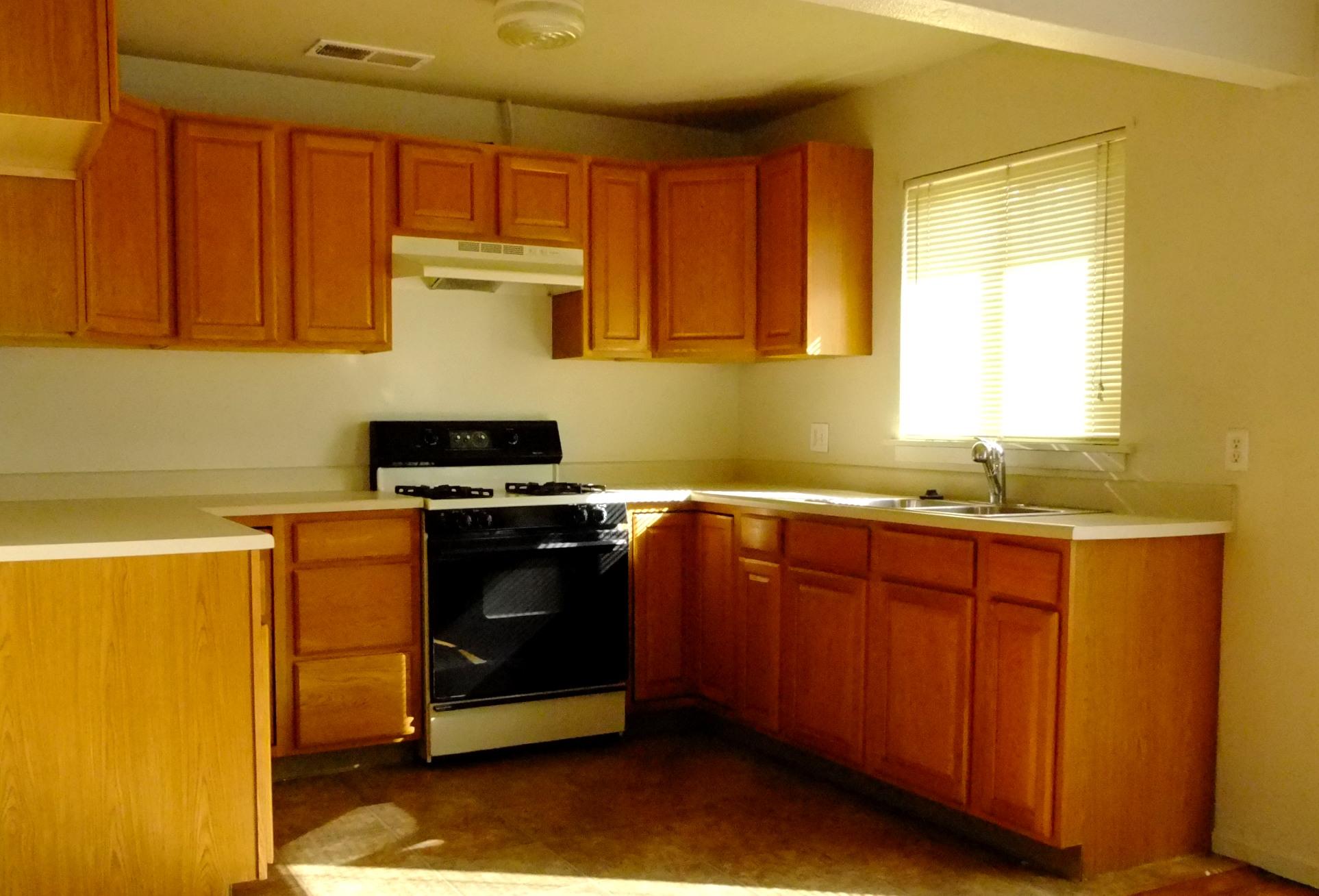 4398 East Bonnyview Road Redding, CA 96001 - Photo 6 of 20 06-Kitchen