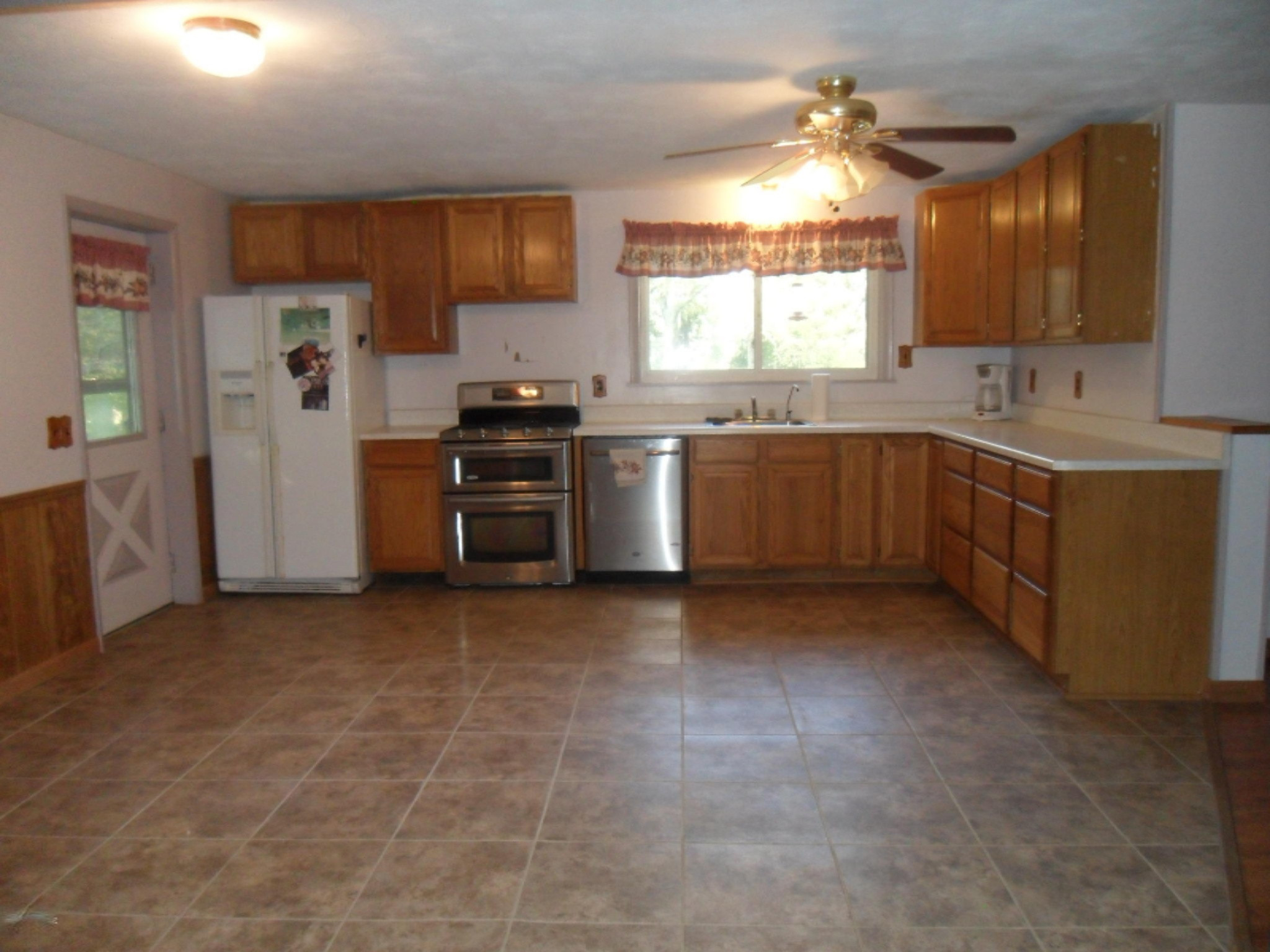 11349 Milnes Road Jonesville, MI 49250 - Photo 3 of 13 SAM_2807