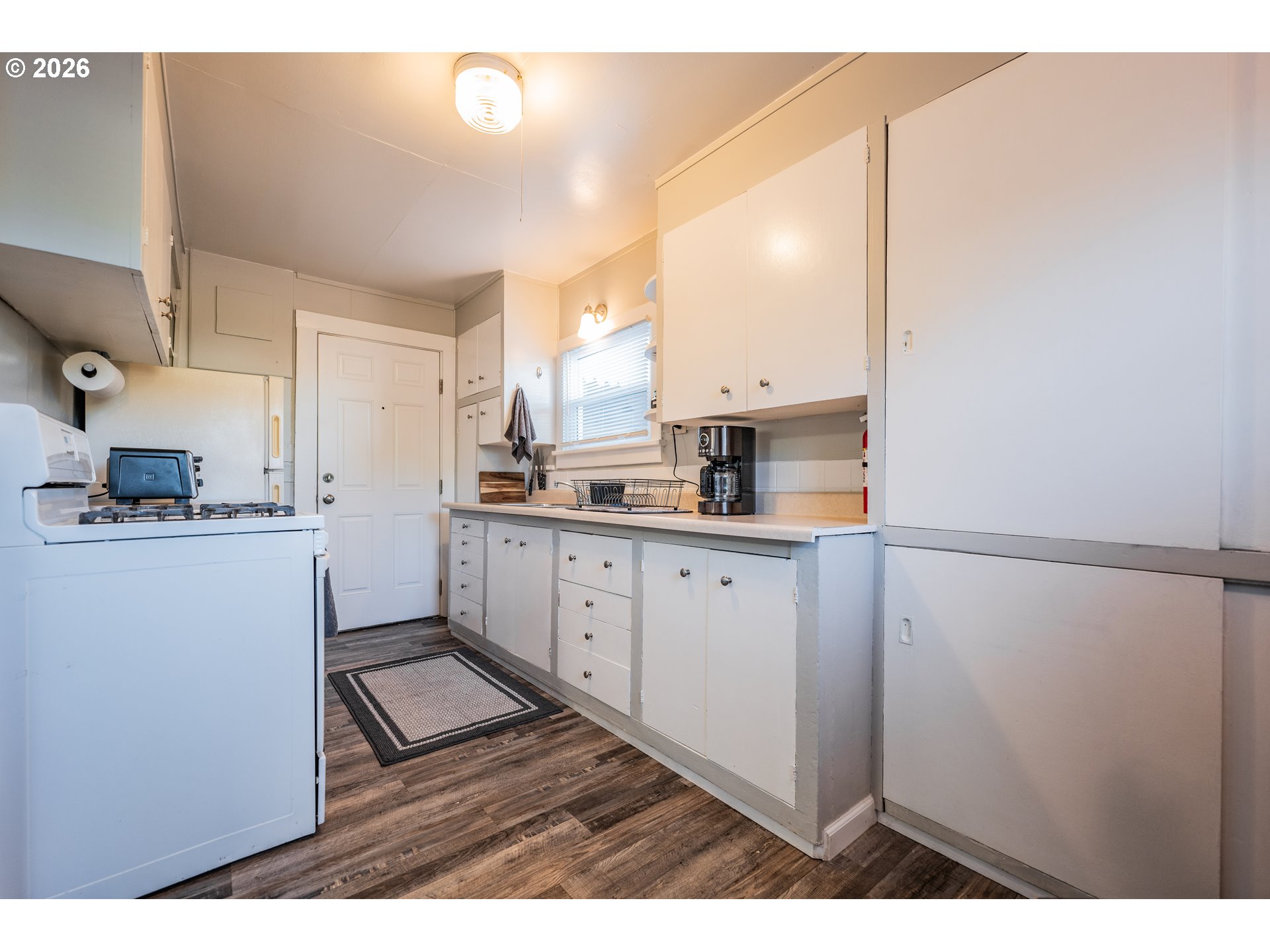 1920 Chambers Street Eugene, OR 97405 - Photo 10 of 35
