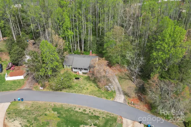 $304,900 | 4896 Birch Circle, Hickory, NC 28602