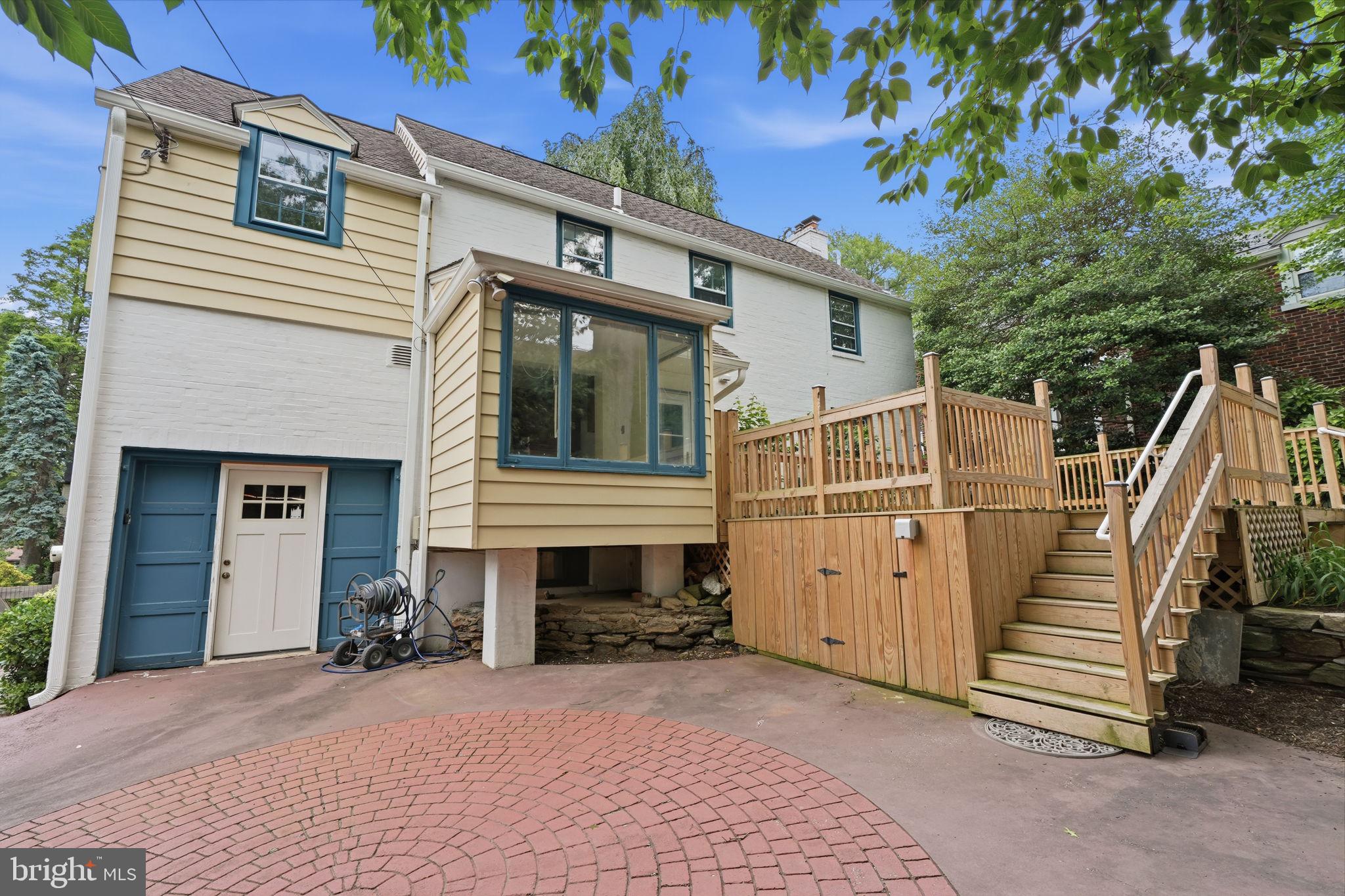 404 Old Farm Road Wyncote, PA 19095 - Photo 33 of 41 Charming home with inviting deck space.