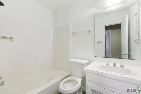 $1,200 | 8195 Jefferson Park Drive, Baton Rouge, LA 70817