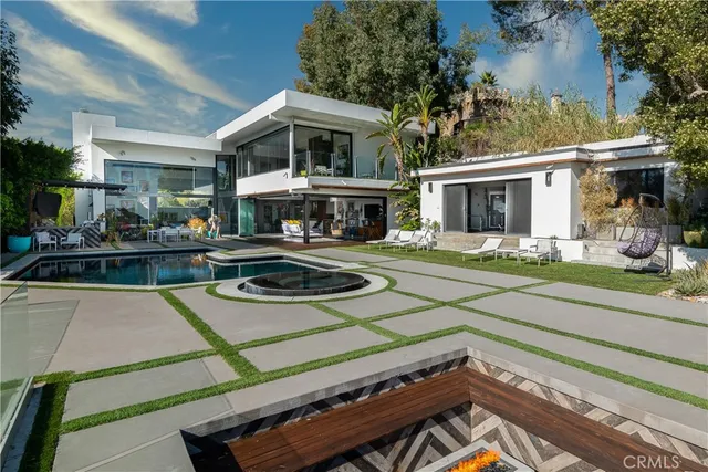 $33,333 | 3020 Hollyridge Drive, Los Angeles, CA 90068