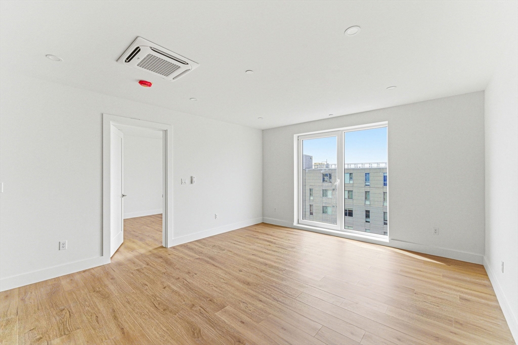 1035 Commonwealth Avenue, Unit 407 Boston, MA 02215 - Photo 4 of 16