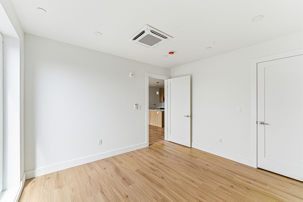 1035 Commonwealth Avenue, Unit 407 Boston, MA 02215 - Photo 8 of 16