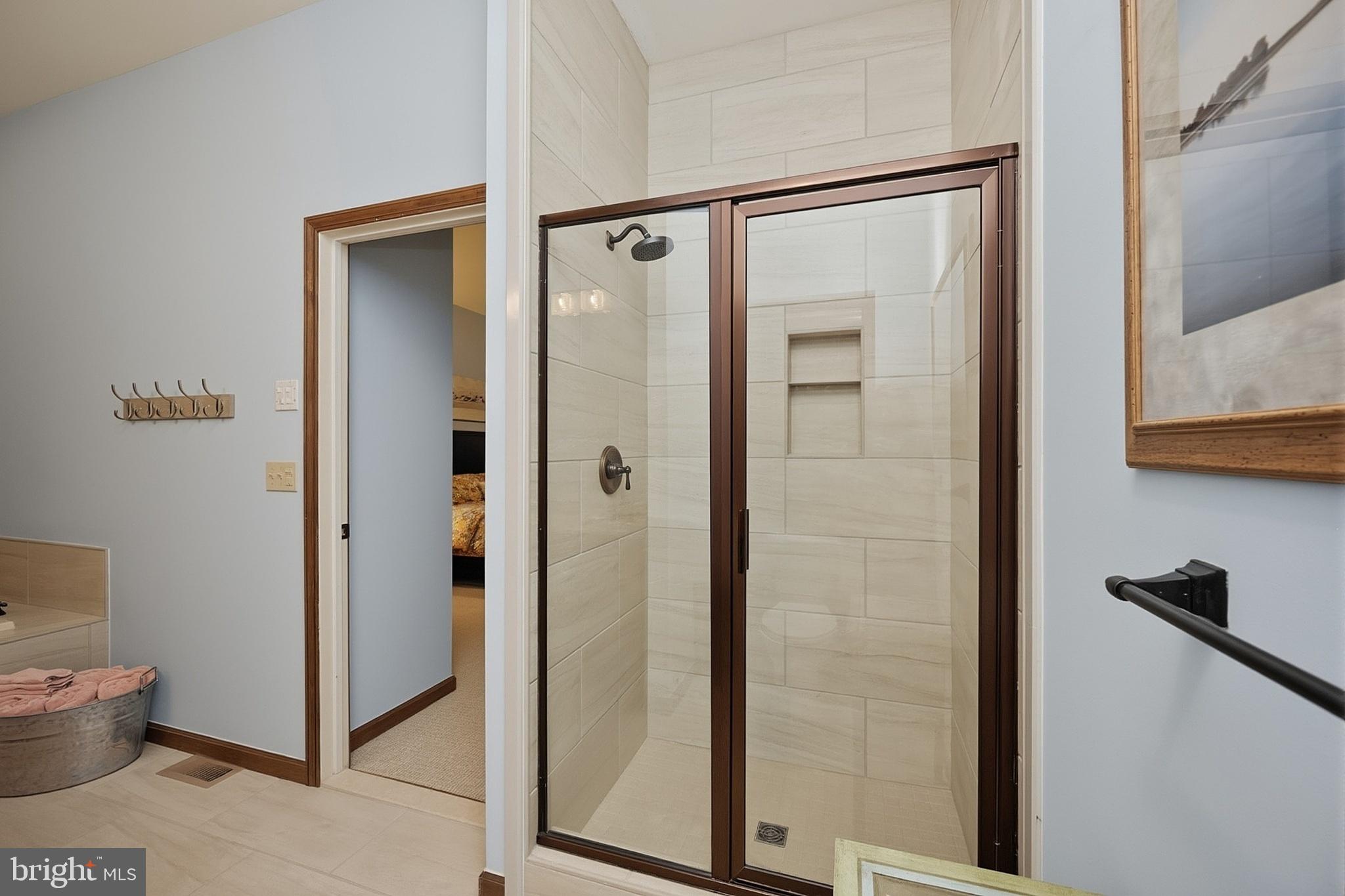 1342 Stockslager Road Oakland, MD 21550 - Photo 58 of 118 Primary Bath