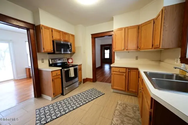 $349,900 | 11 Brayton Street, Colonie, NY 12205