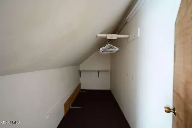 $349,900 | 11 Brayton Street, Colonie, NY 12205