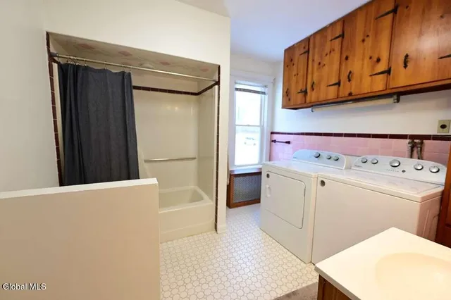 $349,900 | 11 Brayton Street, Colonie, NY 12205