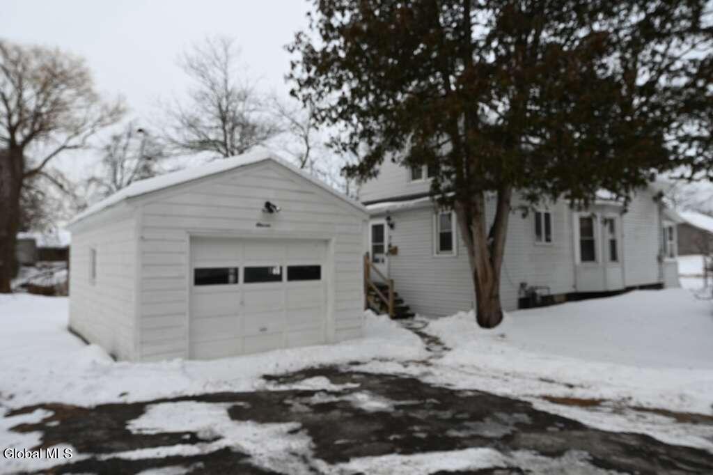 11 Brayton Street Colonie, NY 12205 - Photo 30 of 30 28