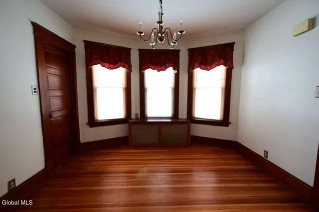 $349,900 | 11 Brayton Street, Colonie, NY 12205