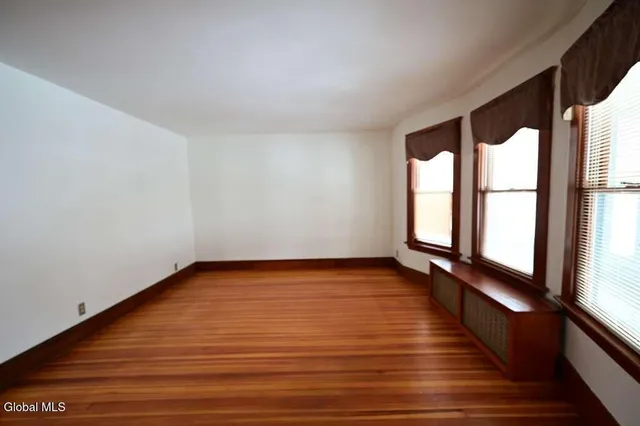 $349,900 | 11 Brayton Street, Colonie, NY 12205