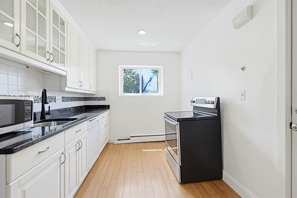 21 Westgate Road, Unit 4 Boston, MA 02467 - Photo 23 of 34