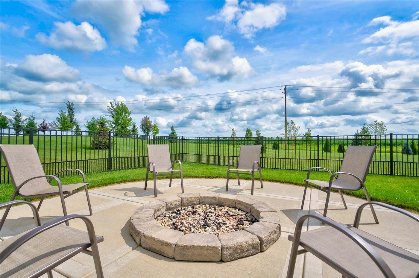 6607 Kades Sun Prairie Sun Prairie, WI 53590 - Photo 64 of 77