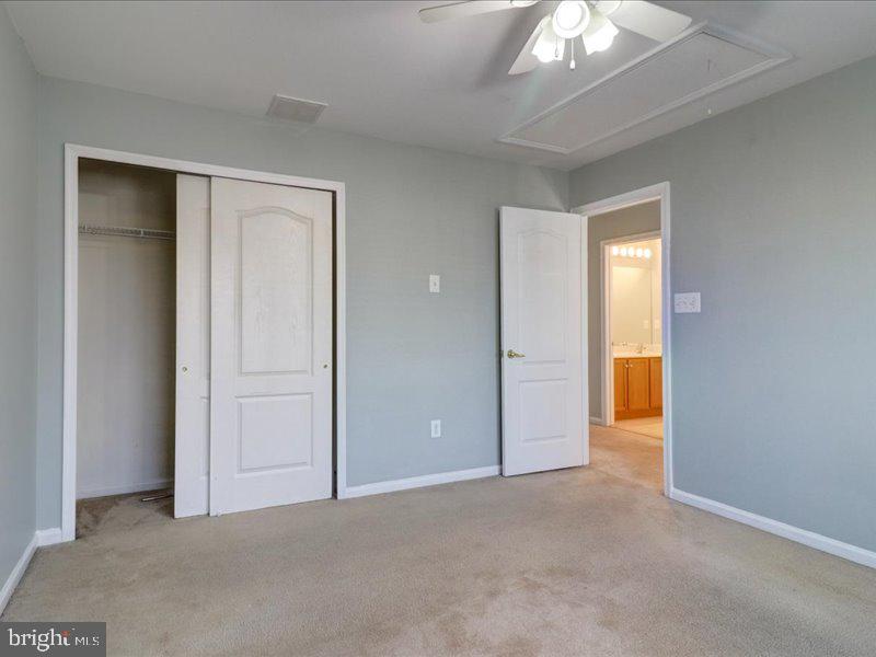 77 Cayuga Road Bordentown, NJ 08505 - Photo 32 of 37 a view of an empty room with a window