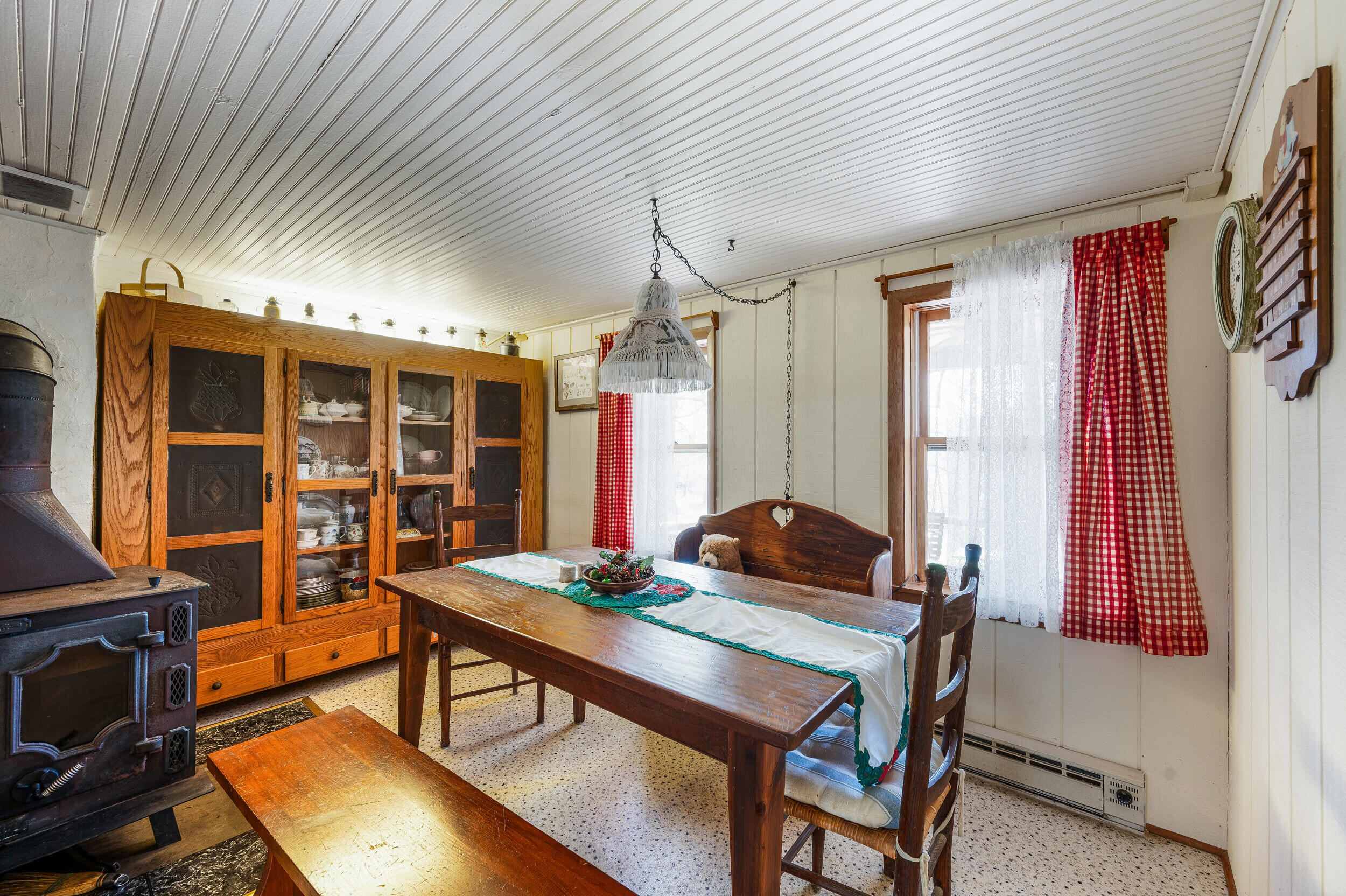 1374 Moccasin Road Thaxton, VA 24174 - Photo 20 of 81 a view of a livingroom with furniture and window