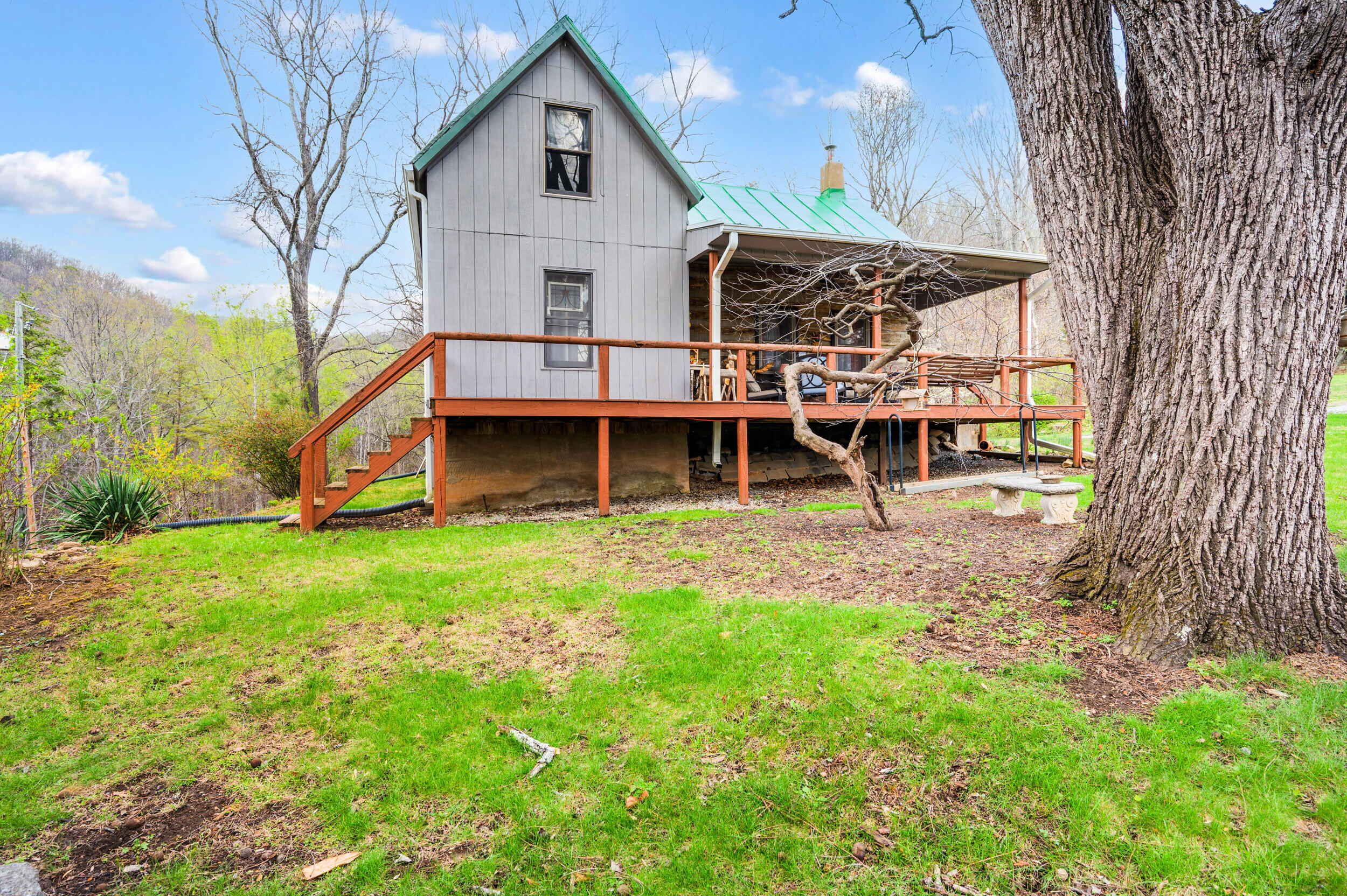 1374 Moccasin Road Thaxton, VA 24174 - Photo 5 of 81 30_035
