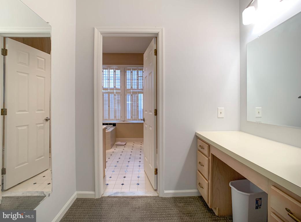 26 Southampton Parish Road Landenberg, PA 19350 - Photo 18 of 52 Master bedroom dressing area