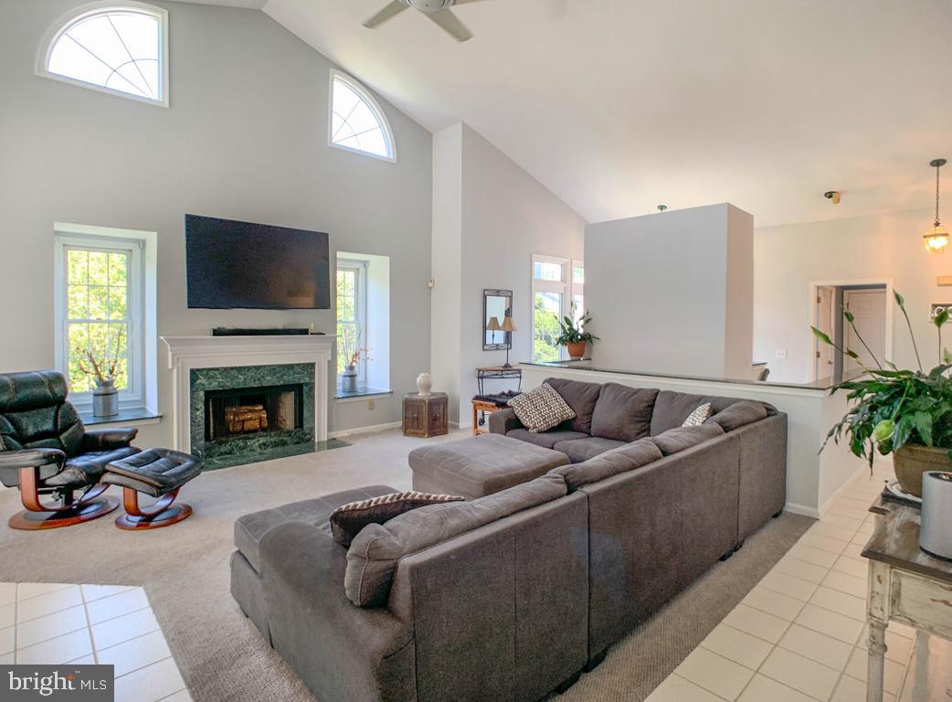 26 Southampton Parish Road Landenberg, PA 19350 - Photo 6 of 52 Living room