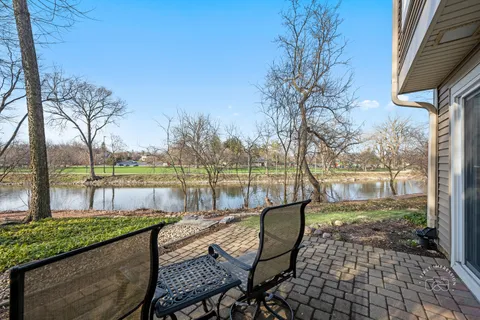$525,000 | 530 River Front Circle, Unit 608, Naperville, IL 60540