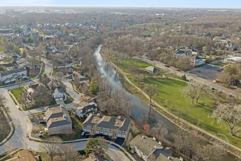 $525,000 | 530 River Front Circle, Unit 608, Naperville, IL 60540