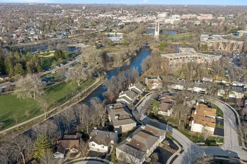 $525,000 | 530 River Front Circle, Unit 608, Naperville, IL 60540