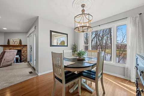 $525,000 | 530 River Front Circle, Unit 608, Naperville, IL 60540