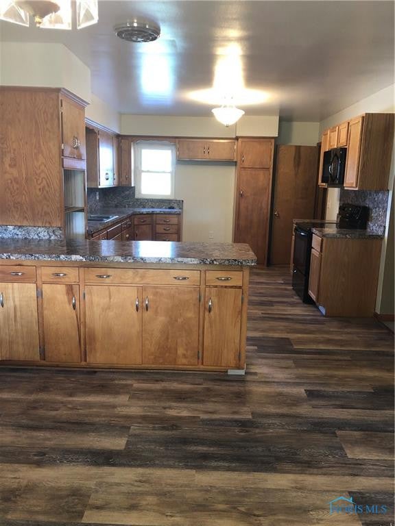 6815 Seaman Road Oregon, OH 43616 - Photo 5 of 27 Gallery Image 5