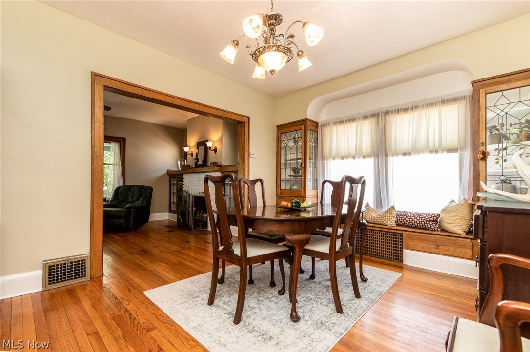 1411 Gordon Road Lyndhurst, OH 44124 - Photo 10 of 35