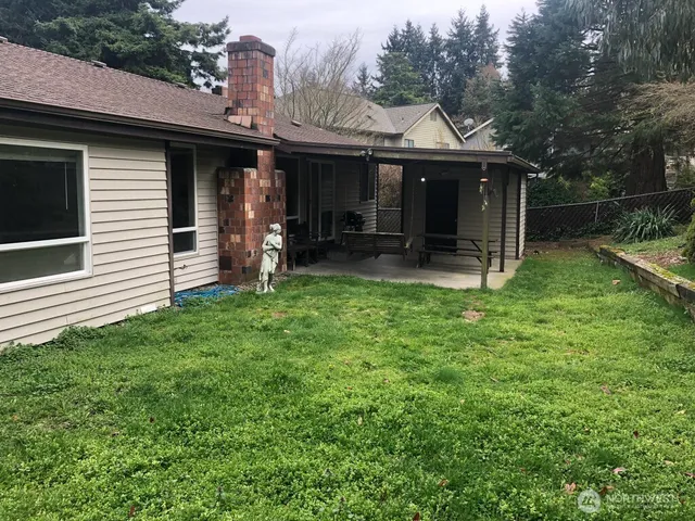 $2,850 | 29523 4th Avenue South, Federal Way, WA 98003