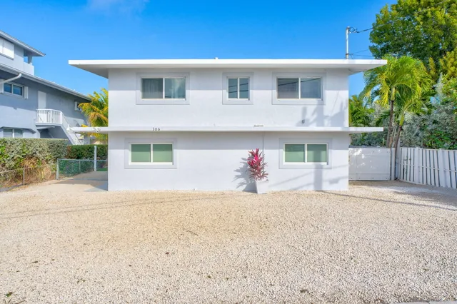 a front view of house with yard