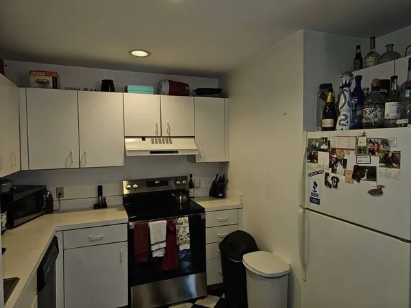 $2,400 | 10 Weston Avenue, Unit 304, Quincy, MA 02170