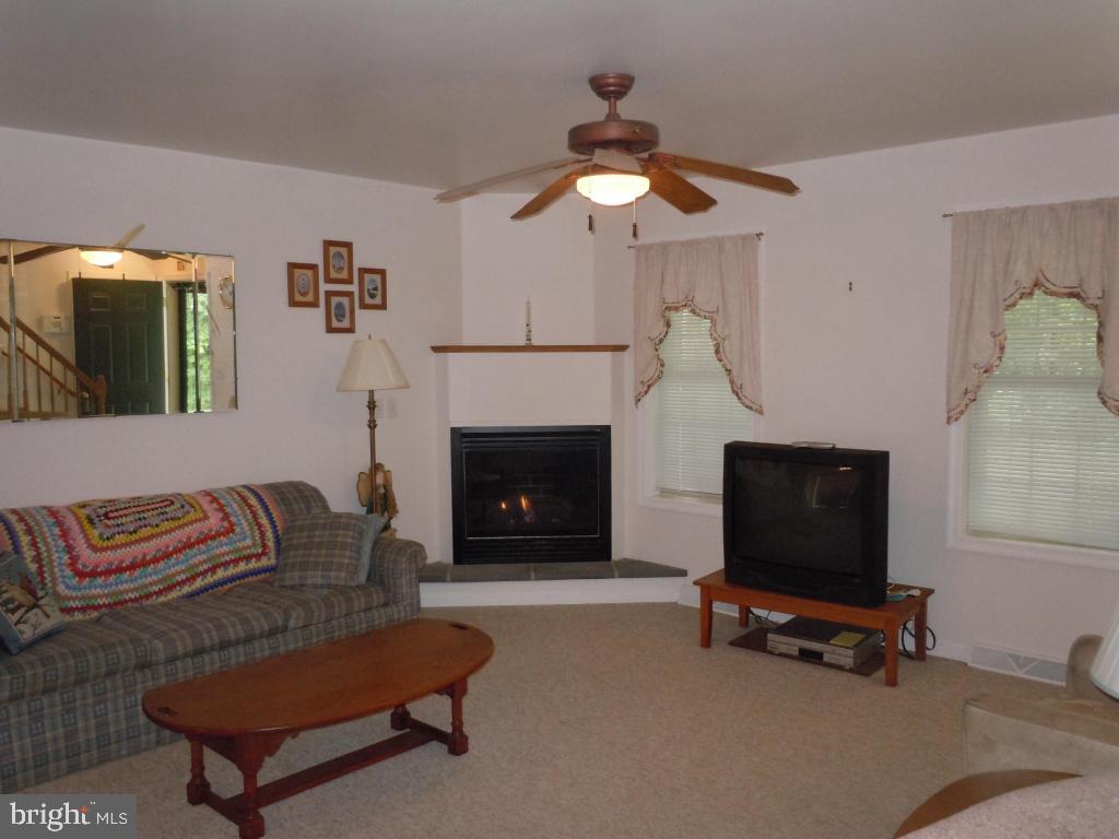 516 Gehman School Road Denver, PA 17517 - Photo 2 of 14 Gallery Image 2