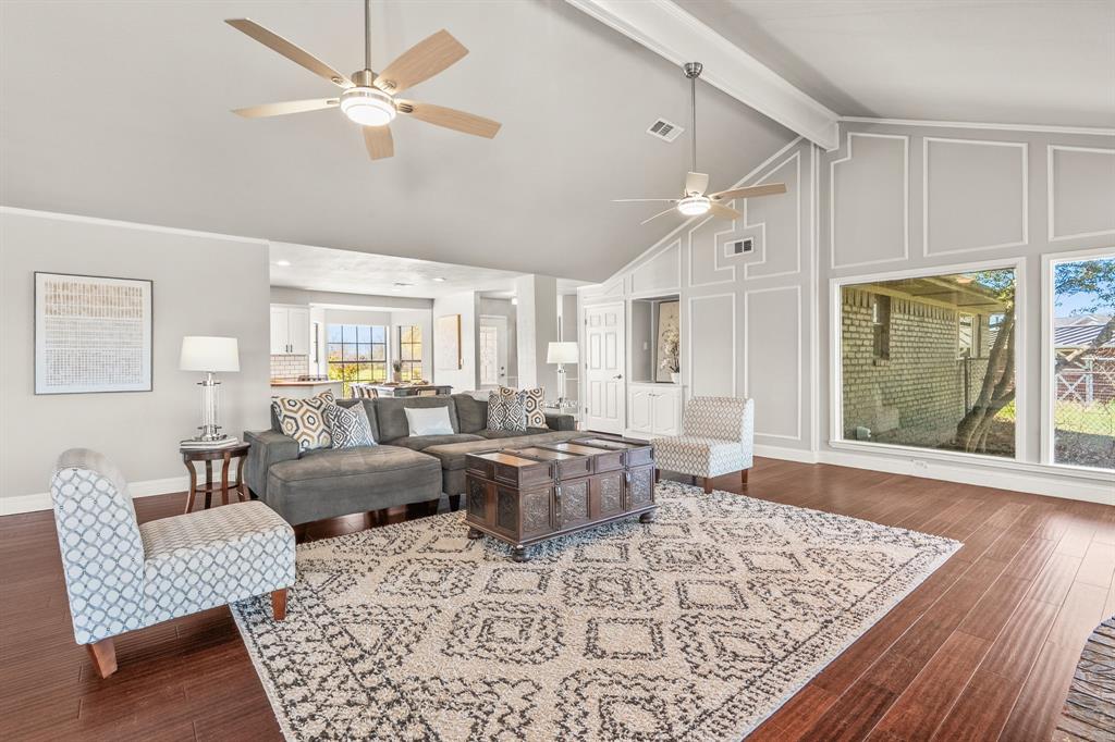 1673 Roadrunner Road Anna, TX 75409 - Photo 23 of 40 Living room with soaring vaulted ceilings