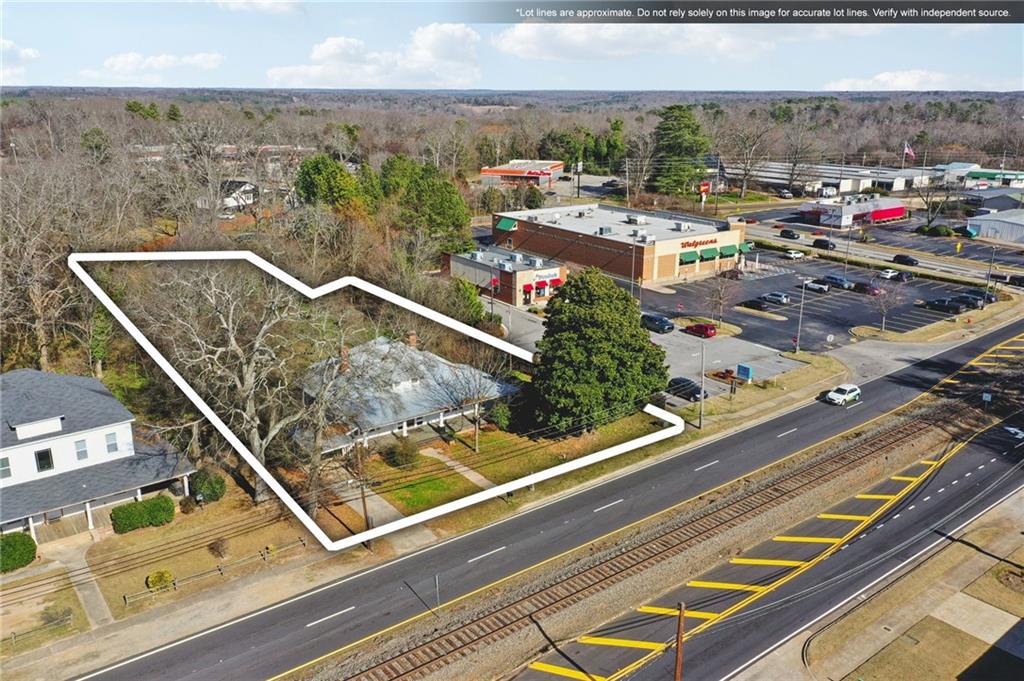 2140 North Broad Street Commerce, GA 30529 - Photo 32 of 33 a view of city from balcony