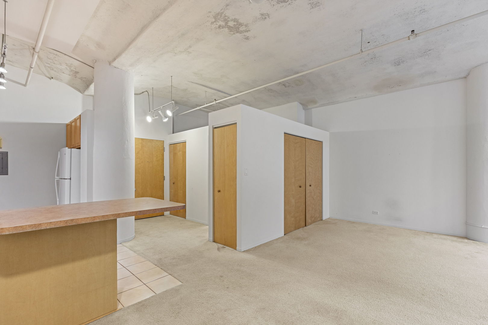 801 South Wells Street, Unit 808 Chicago, IL 60607 - Photo 9 of 15 a view of an empty room