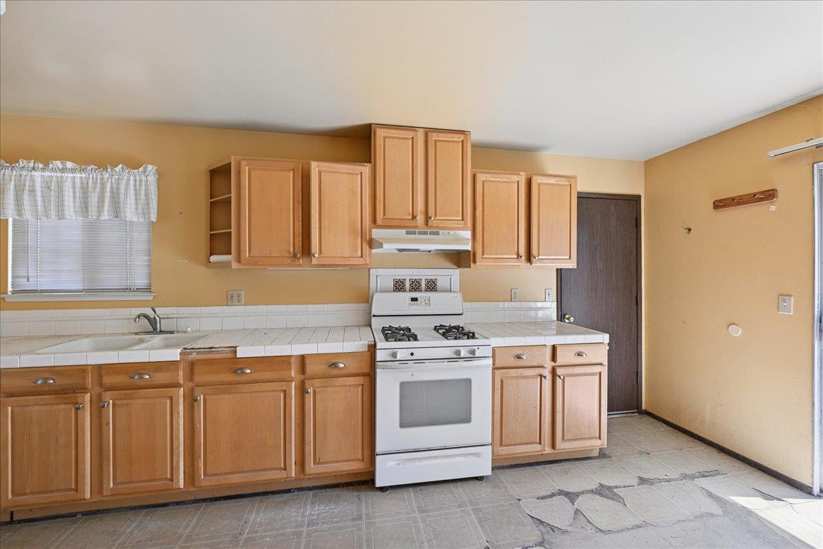 4908 Ruger Court Sacramento, CA 95842 - Photo 9 of 26