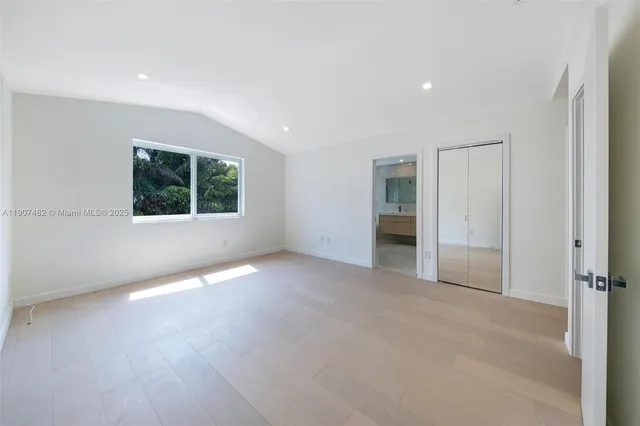 a view of an empty walk in closet