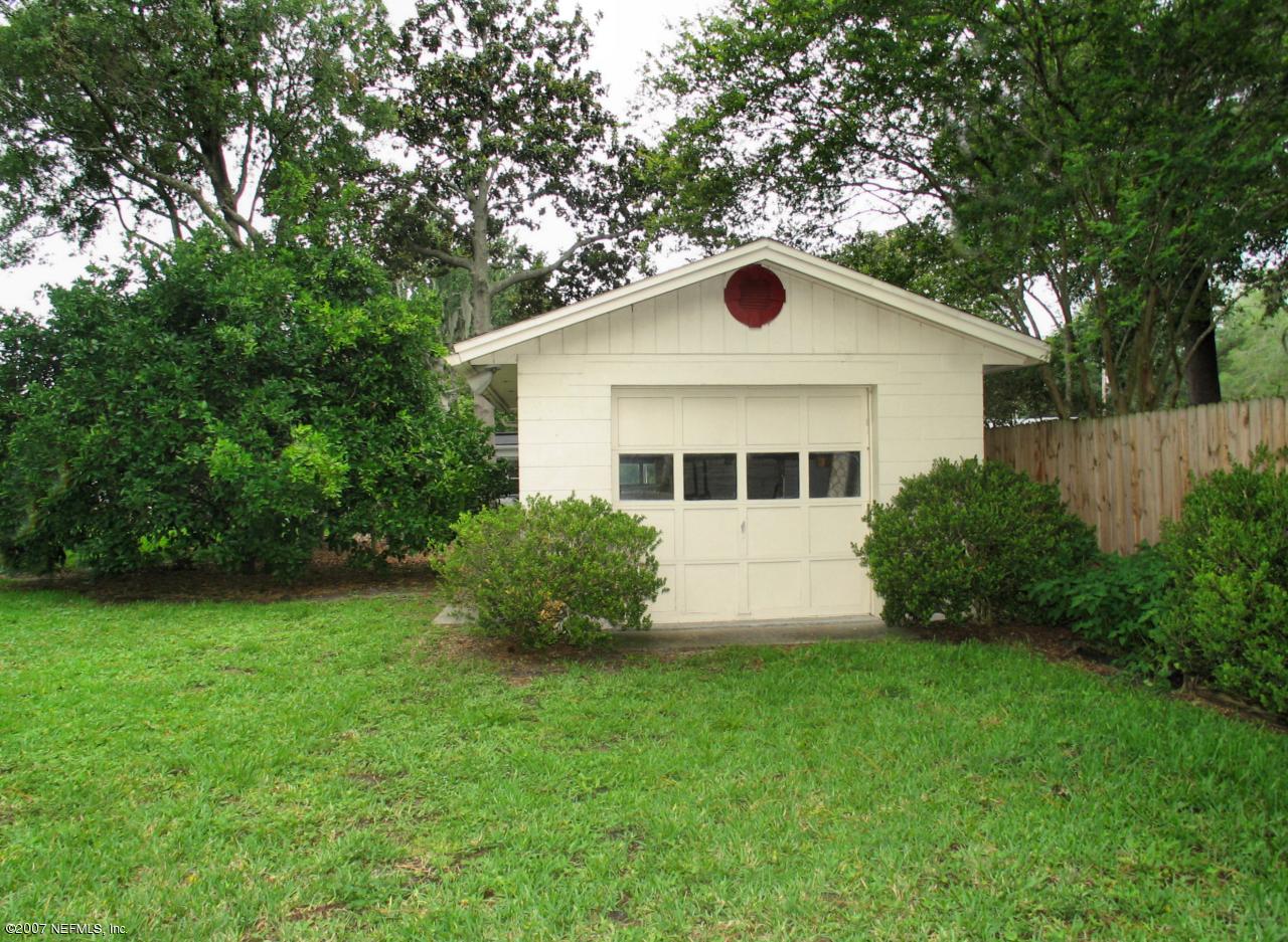 1060 Glynlea Road Jacksonville, FL 32216 - Photo 17 of 17 Garage