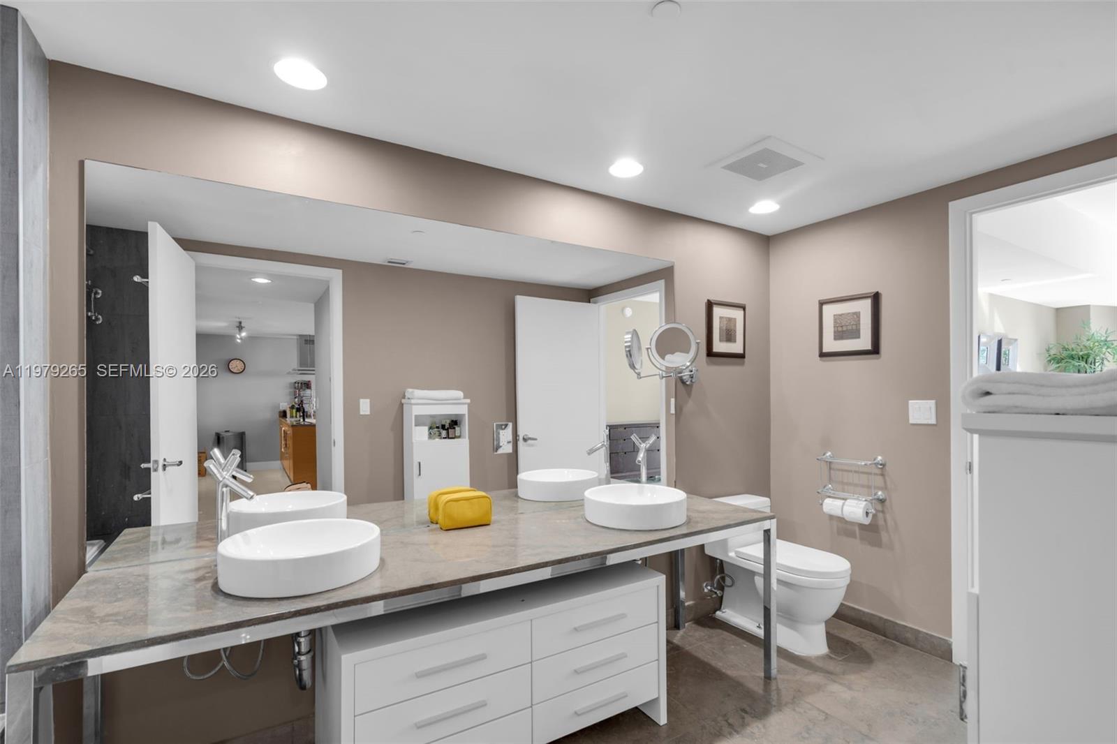 495 Brickell Avenue, Unit 2909 Miami, FL 33131 - Photo 16 of 28