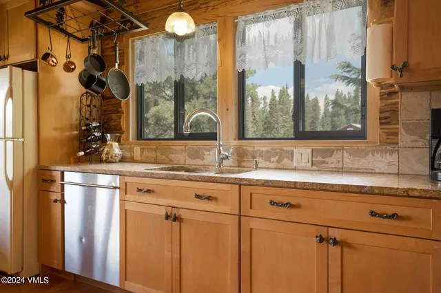 $995,000 | 30 Fiddler Creek Road, Red Cliff, CO 81649