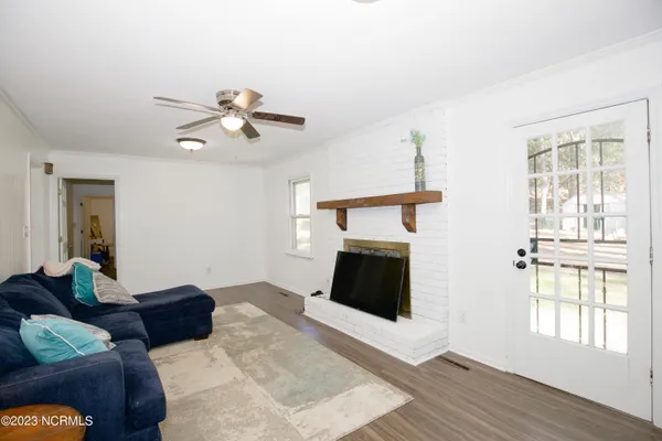 $2,150 | 901 Glendale Drive, Aberdeen, NC 28315