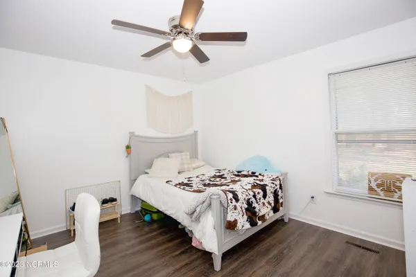 $2,150 | 901 Glendale Drive, Aberdeen, NC 28315