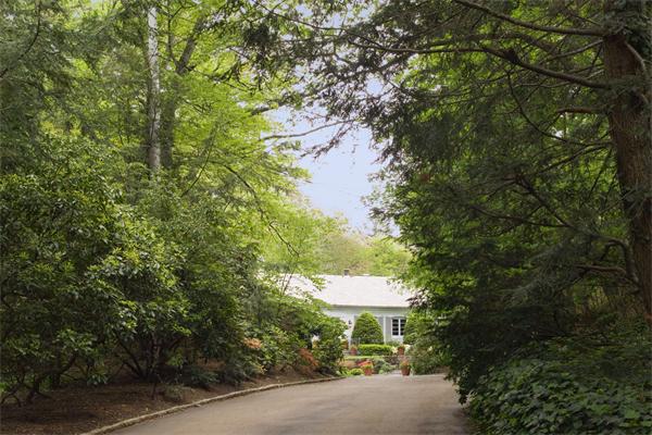86 Bishopsgate Road Newton, MA 02459 - Photo 13 of 13