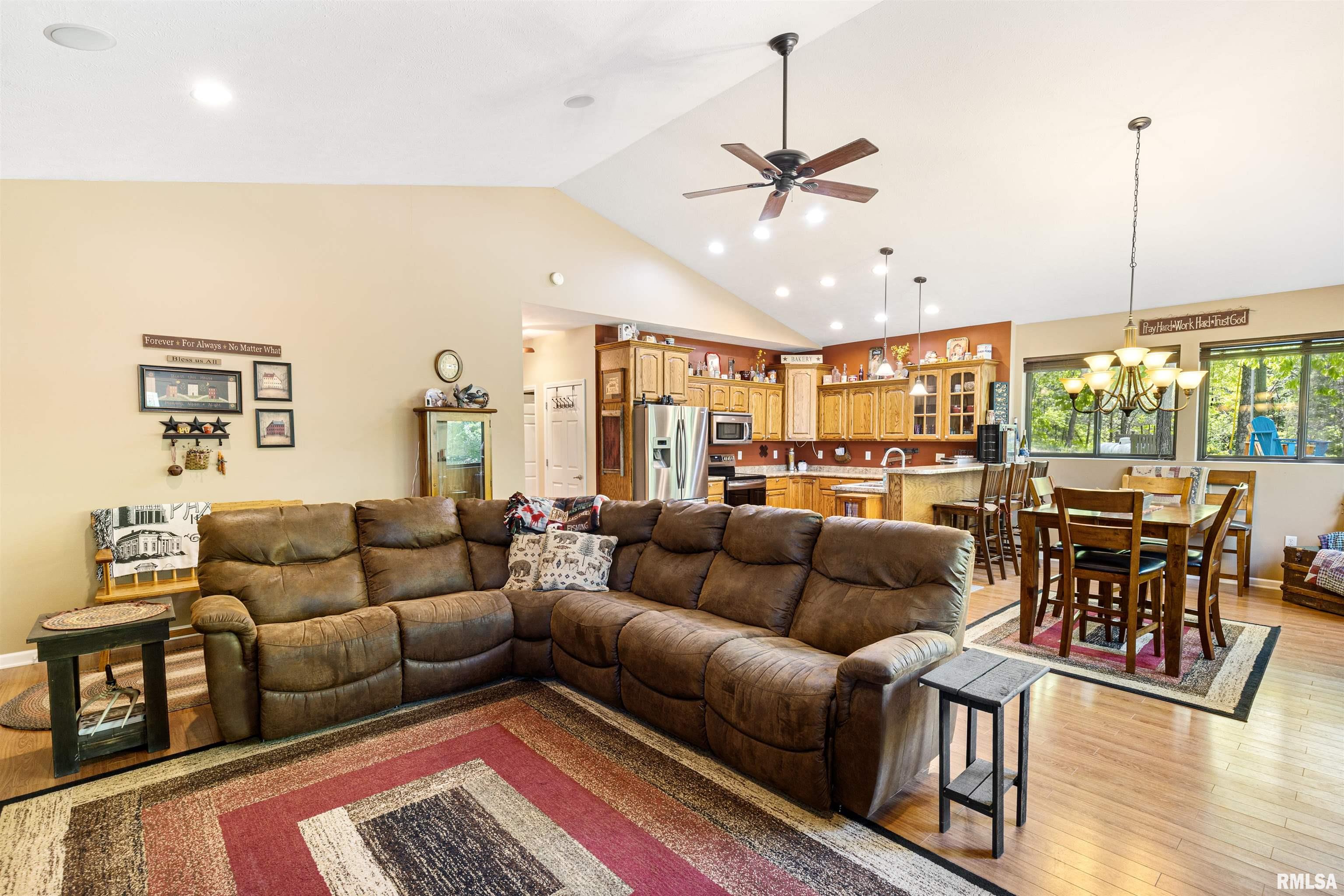 3636 Somerset Road Harrisburg, IL 62946 - Photo 4 of 18