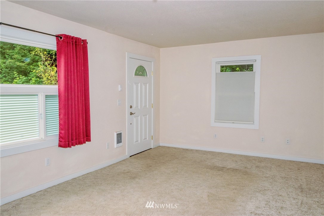 16 Baretich Road Aberdeen, WA 98520 - Photo 3 of 18 Gallery Image 3