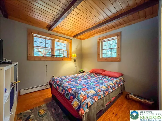 $310,000 | 40 Lakeside Lane, Albrightsville, PA 18210