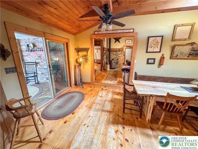 $310,000 | 40 Lakeside Lane, Albrightsville, PA 18210